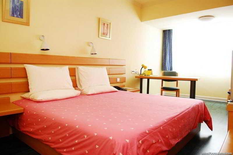 Home Inn Tianjin Weijin Road Tianjin University Eksteriør billede