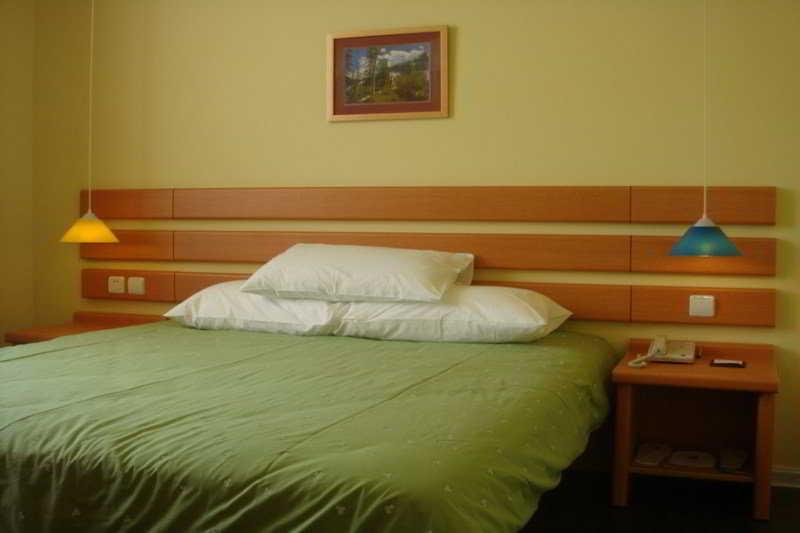Home Inn Tianjin Weijin Road Tianjin University Eksteriør billede